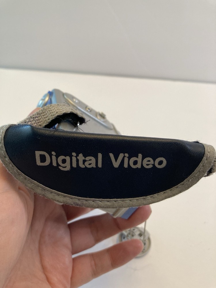 DV5500 MUSTEK Video Camera MPEG4 Digicam No Cords Untested