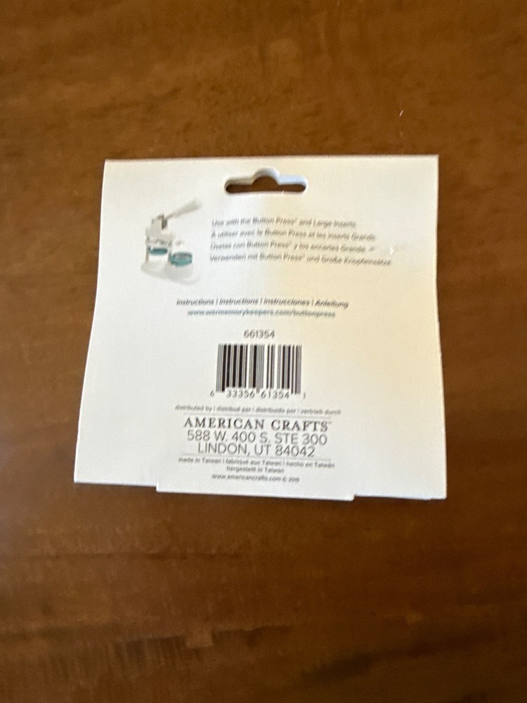 We R Memory Keepers Button Press Rosette Kit-Makes 2
