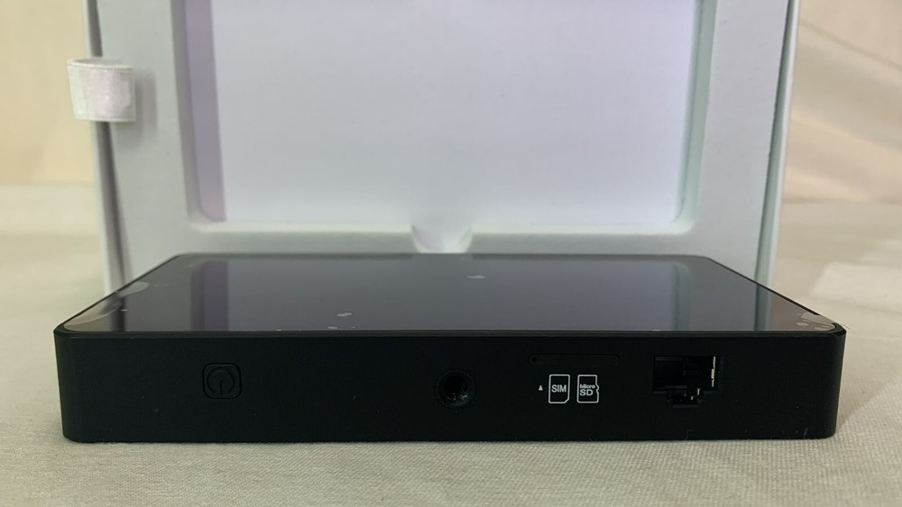 Joy Using v360 Live Box Encoder Switcher Monitor Record 6" HD Touch Screen 4K