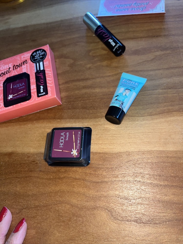 Benefit Tan About Town Kit Lash Pore Hoola