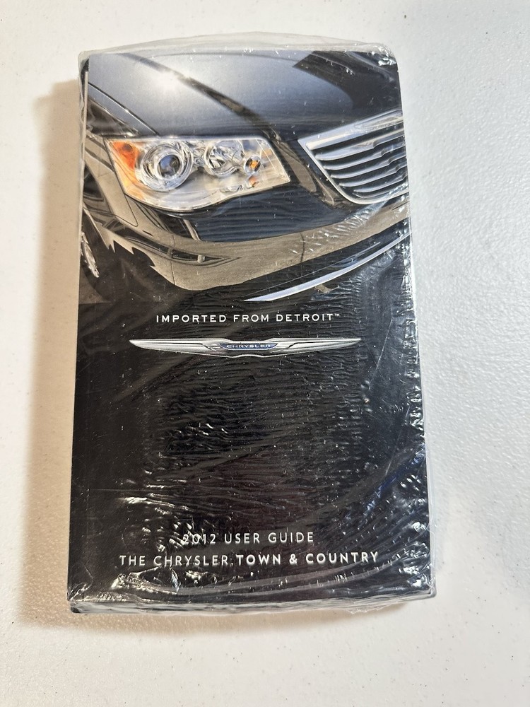 2012 Chrysler Town & Country Owner's Manual Set