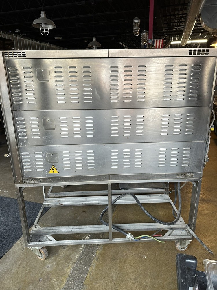 2006 3 Deck Pizza /bakery miwe oven 3ph