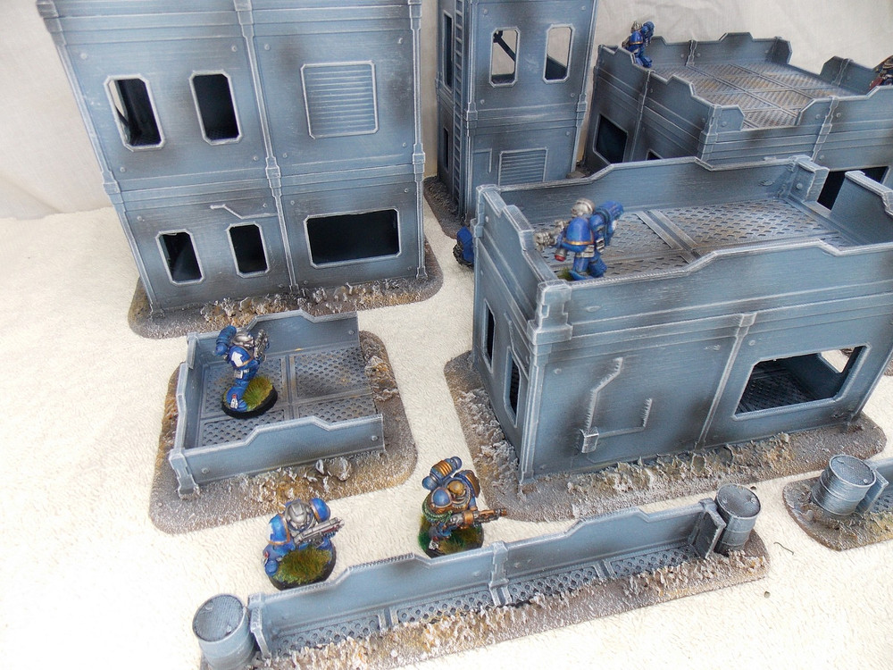 WARGAMING TERRAIN PAINTED SET OF 8 PIECES