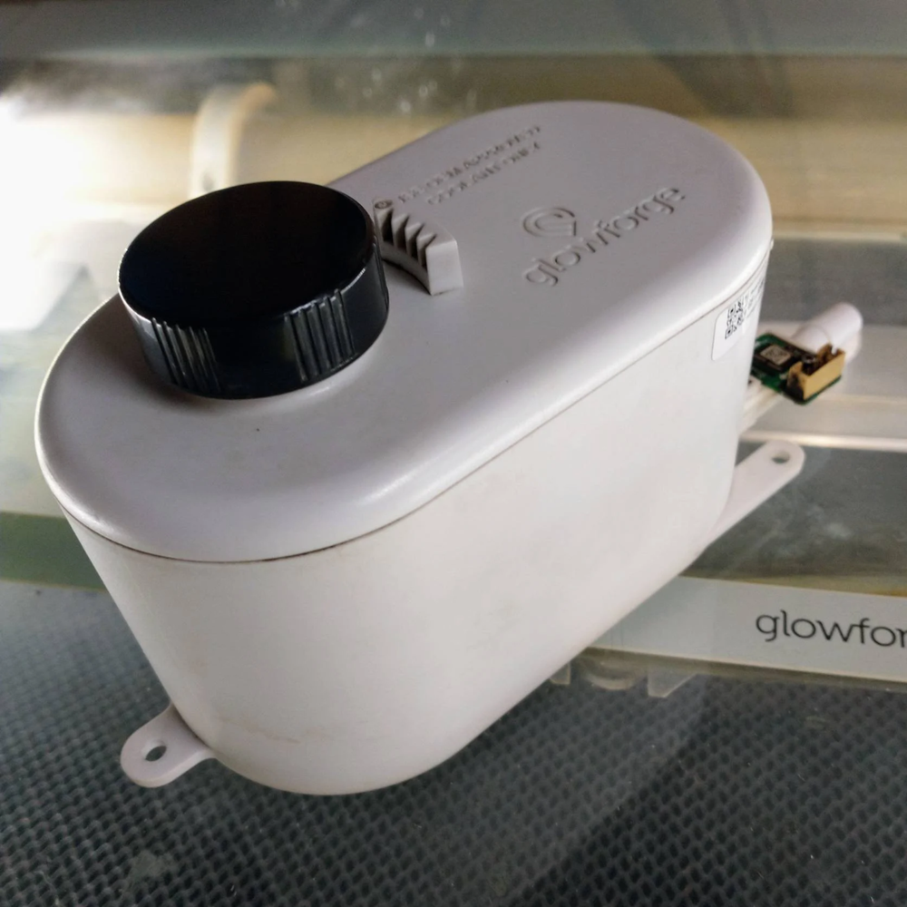 USED Coolant Reservoir Tank with Coolant Flow Sensor For Glowforge