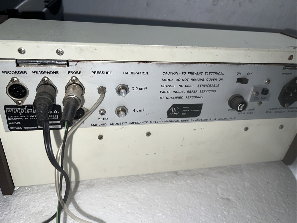 AUDIOMETER-AMPLAID 702 AUDIOMETER