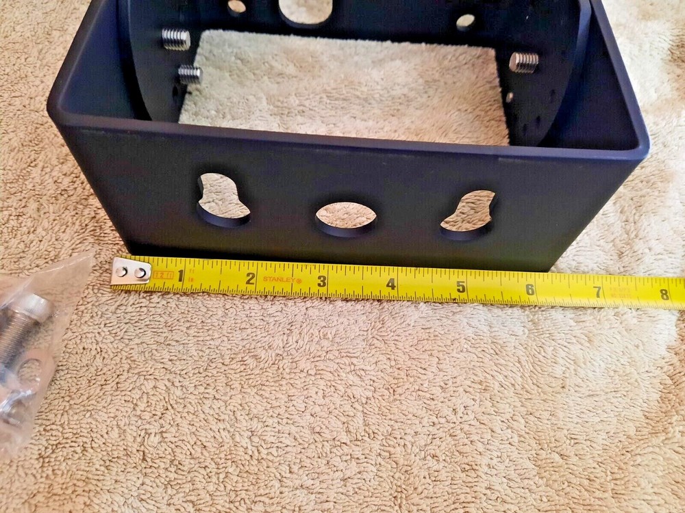 Hyperikon Premium Trunnion Mount for Shoebox w. Motion Sensor TM51002