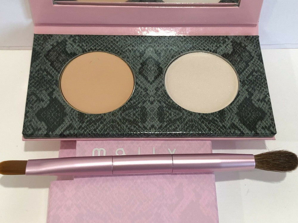 MALLY Cancellation Concealer System - LIGHT/MEDIUM & BRUSH (NEW IN BOX)