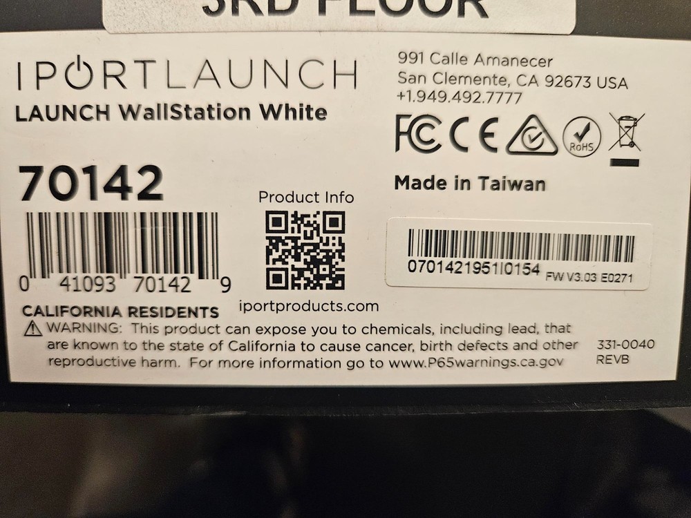 iPort Launch WallStation #70142 Wireless iPad Charging Dock - White - NEW
