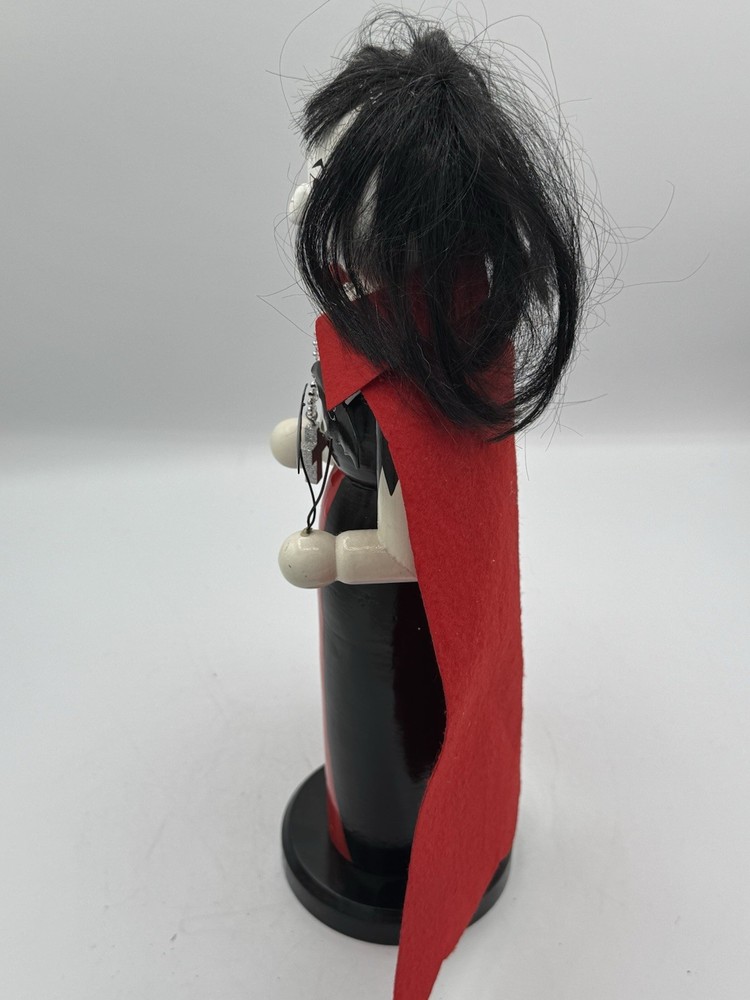 2011 Nurcracker Dracular Queen