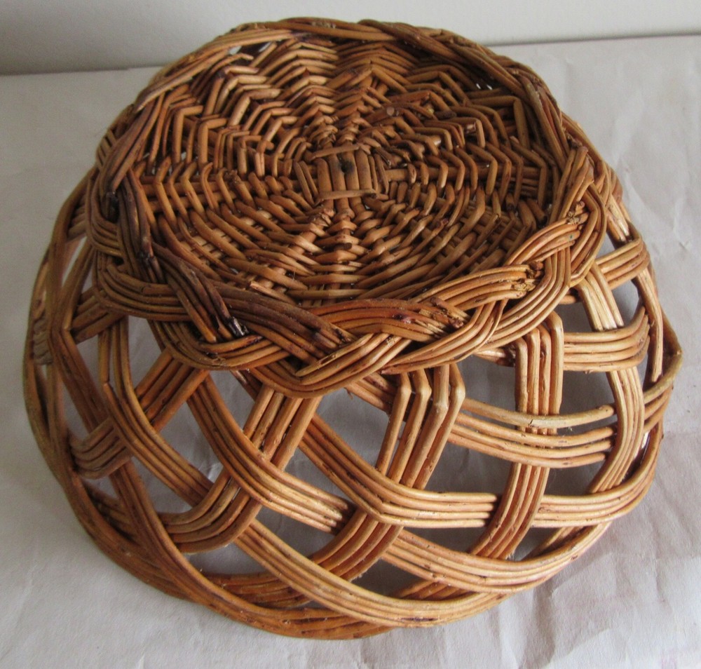 Decorative Brown Circular Wicker Basket Bowl 9"