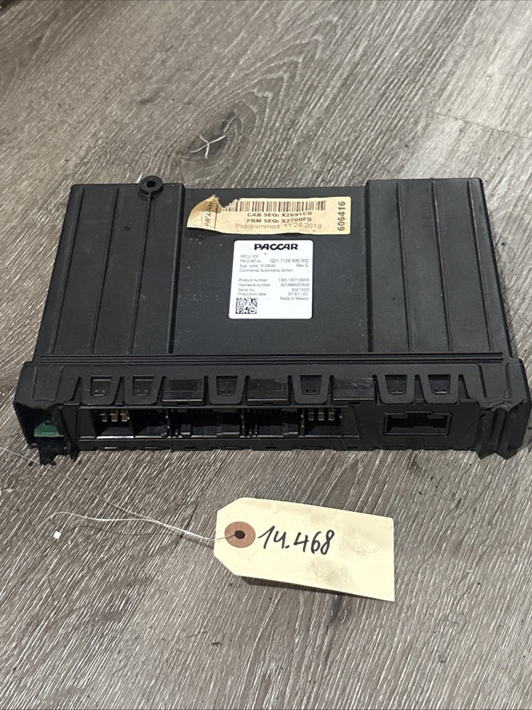 PETERBILT CAB CONTROL MODULETHIS PART IS PROGRAMMAB Q21-1126-500-500 Broken