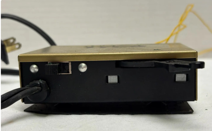 TYCO Trains HO Scale Model Train Hobby Transformer Controller #899V + Throttle P