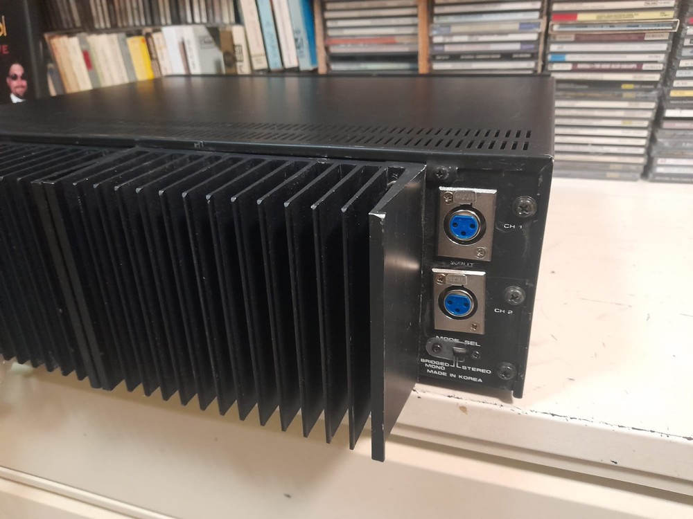 INKEL POWER END MOD. MA-410 BLACK.