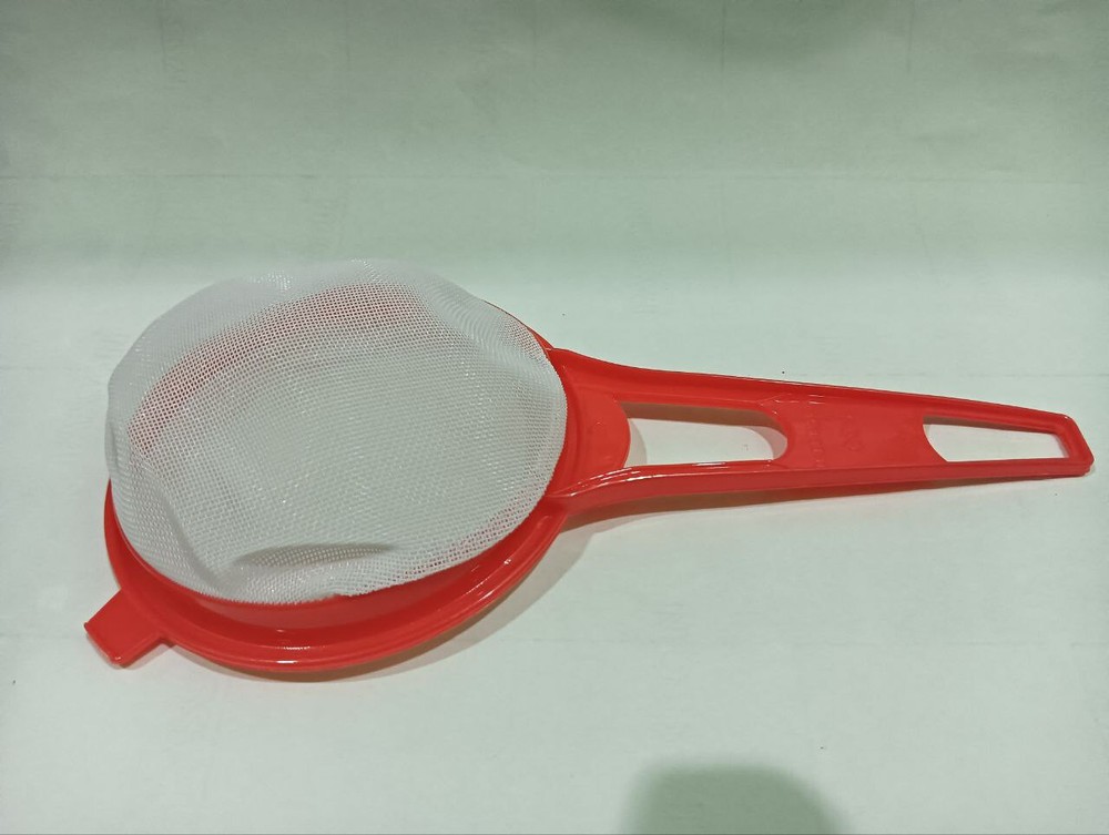 3 Different Size Plastic Strainer with Handle Brand New for Coffee or Tea