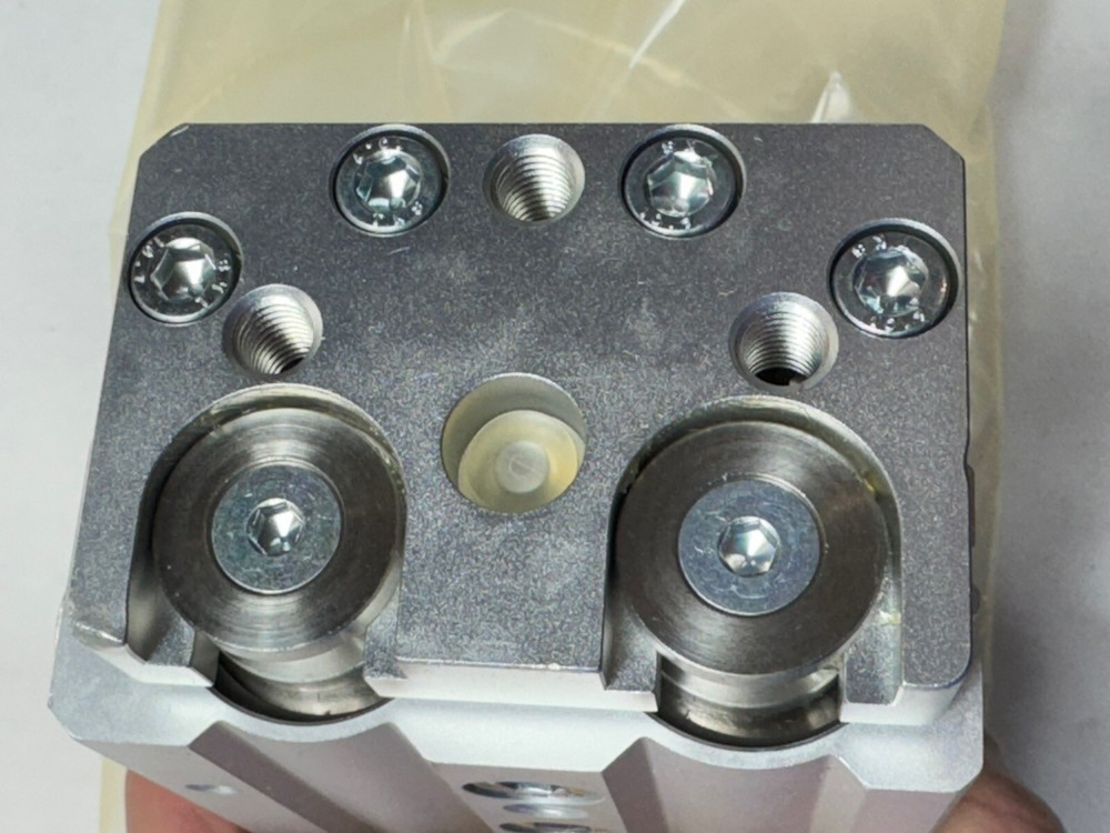 SMC MXQ25-75P CYL, SLIDE TABLE, MXQ GUIDED CYLINDER