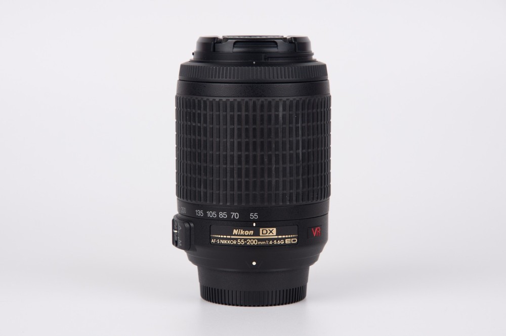 Nikon 55-200 VR DX Lens, Tested, partially working. AF issues. See sample images