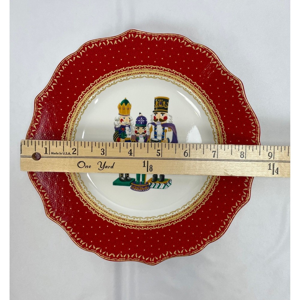 Robert Stanley Nutcracker Plate 8.5" Round Christmas Holiday Red