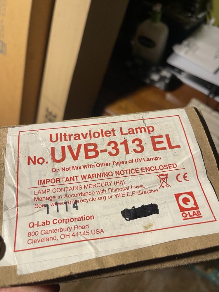 QLAB UVB-313EL Fluorescent Light Bulb 10 Total