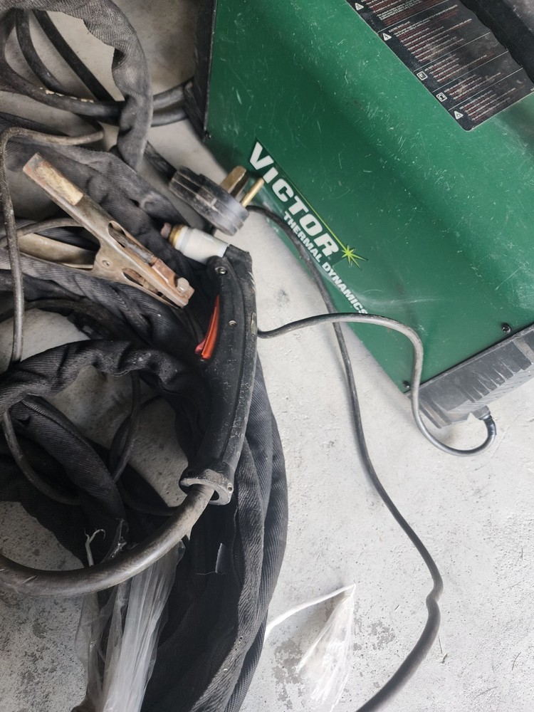 Thermal Dynamic Cutmaster 42 Plasma Cutter