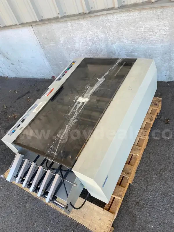 Formax FD 676 Continuous Form Burster