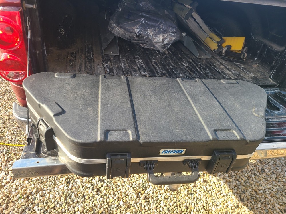Matthews Switchback XT Left Hand (LH) Compound Bow w/ Case & Other Accessories