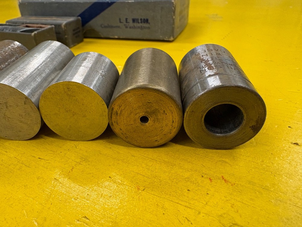 Display box Wilson Tools Gages Accurate Uniform Handload Ammo Vintage reloading