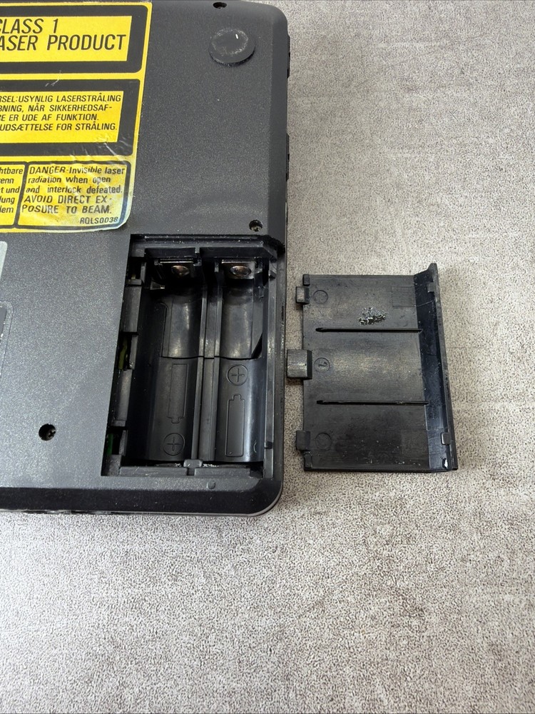 Technics SL-XP300 Portable CD Player - Working