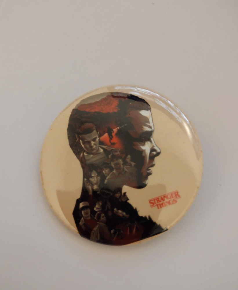 STRANGER THINGS Large Badge Button Pin