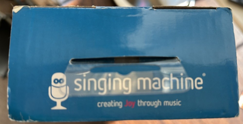 Singing Machine Light Up Multicolor Wired Microphone Synchronized LED Lights NEW