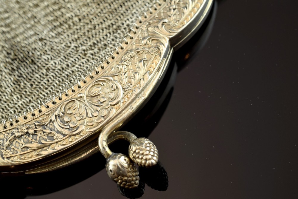 Silver mesh bag, 19th century.