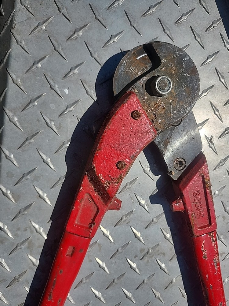 24 Inch Heavy Duty Steel Cable Cutter