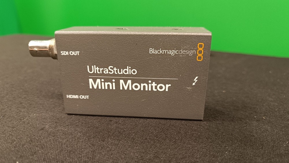 Blackmagic Design ultrastudio mini monitor