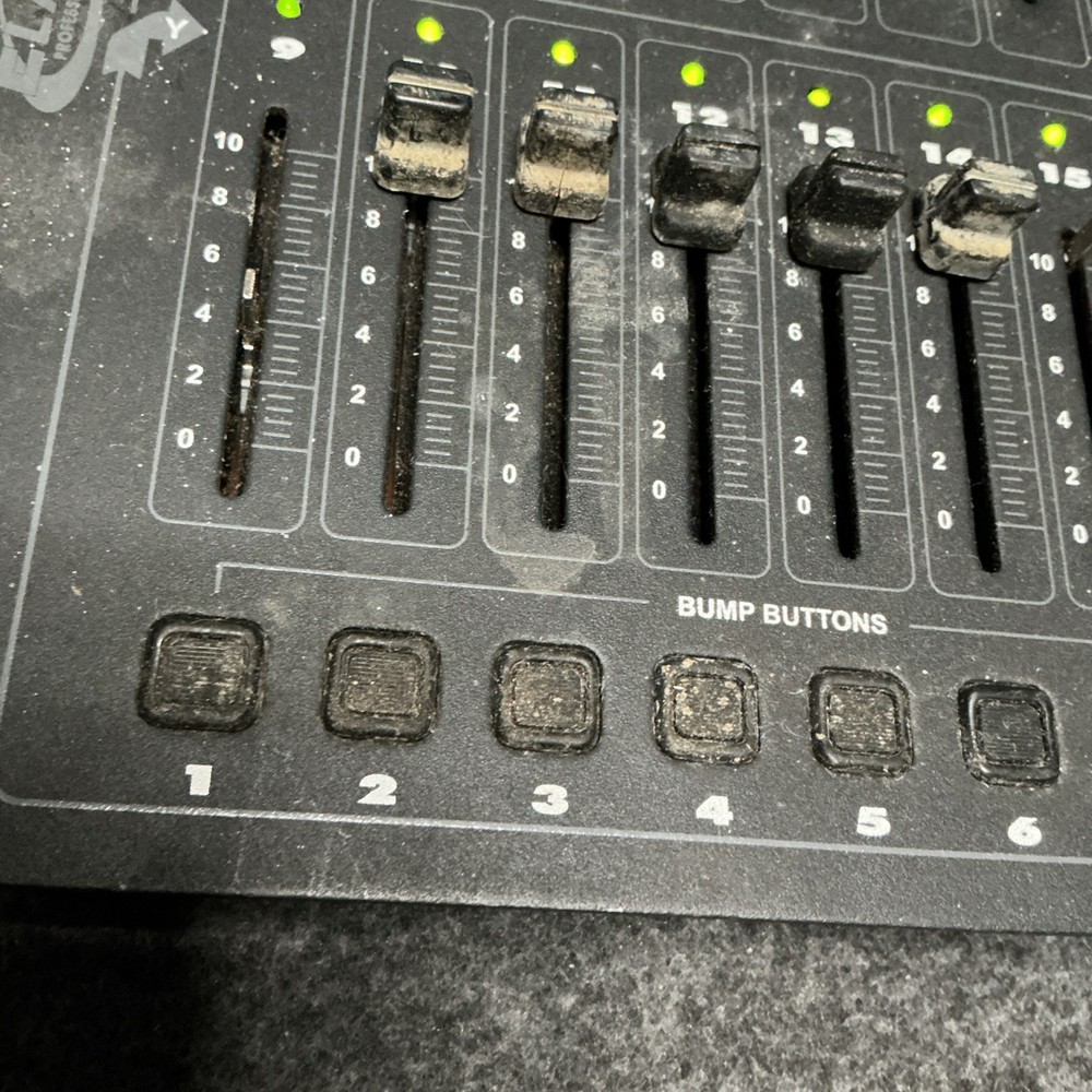 Elation Stage Setter-8 DMX lighting controller console Powers On, Untested