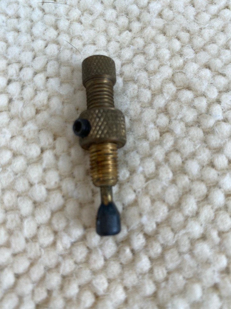 Pressure Plunger Archery Rest