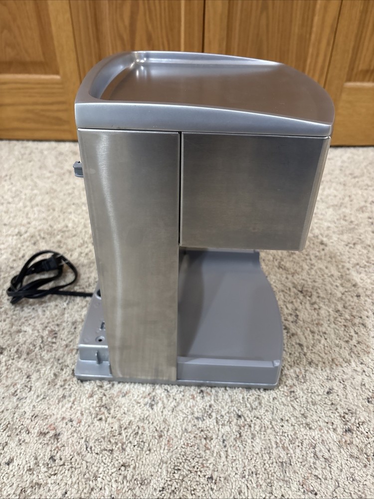 Cuisinart EM-200 Espresso Maker - Machine Only - Working