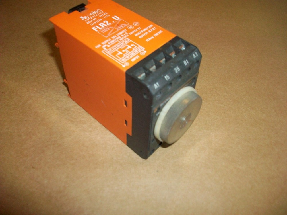 Syrelec Multi Function Timer FLR2.U USED