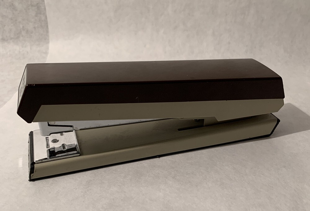 ACCO Model 40 Desktop Stapler Brown & Tan Vintage