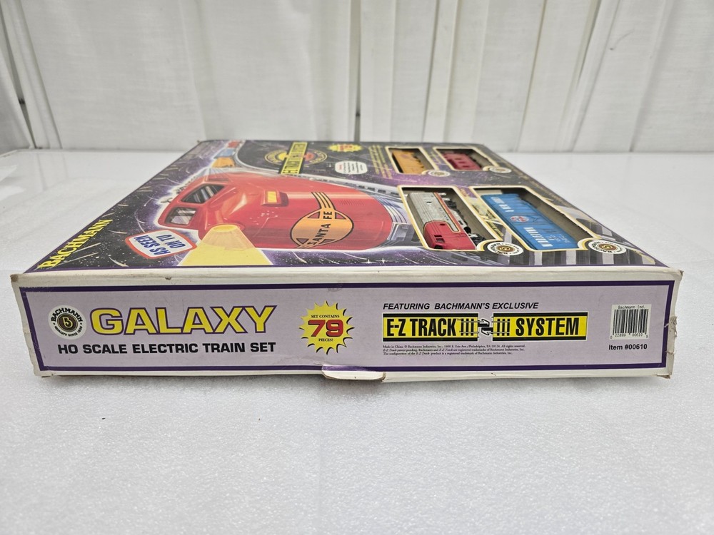 Bachman Galaxy HO Scale Train EZ Track System Read