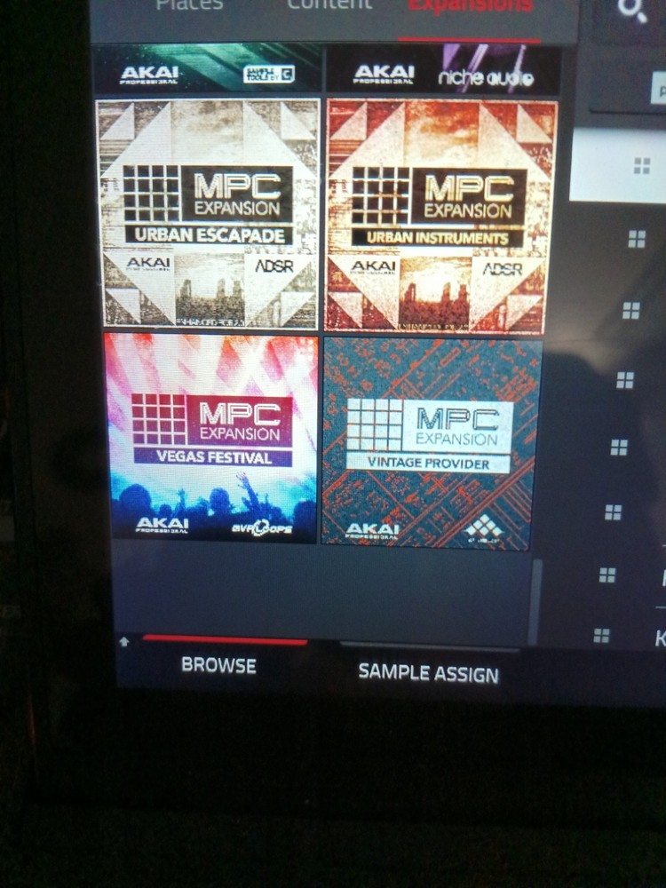 Akai Professional MPC-X Standalone Sampler & Sequencer with Touchscreen Display