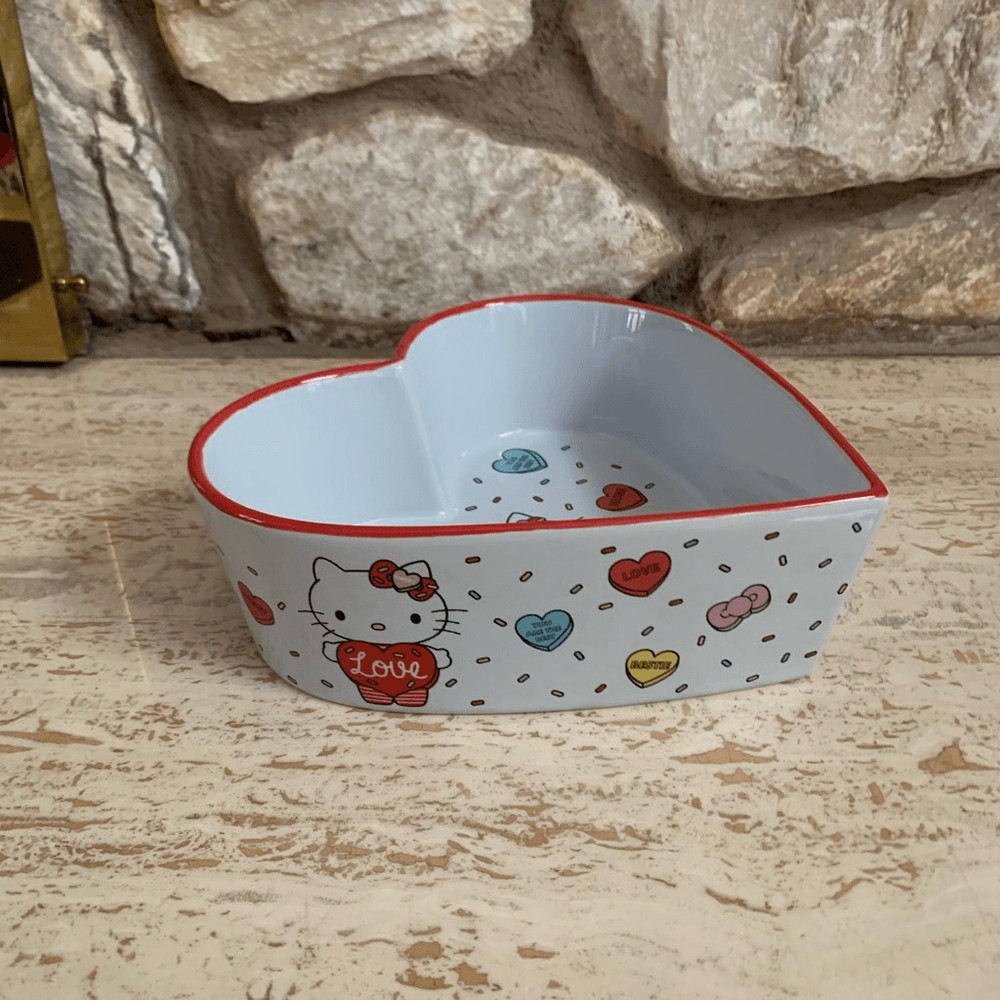 Hello Kitty Valentines heart shaped Baking dish