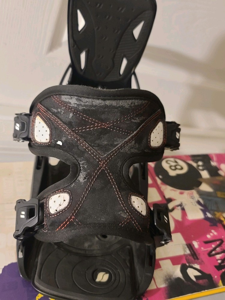 Flow Snowboard 132cm with Flow Bindings & Ride BOA Boots Size 7 Package