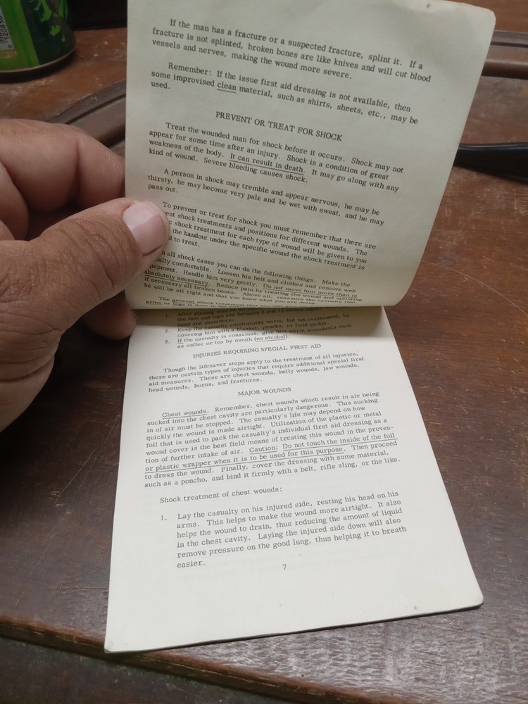 1967 Army First Aid Booklet