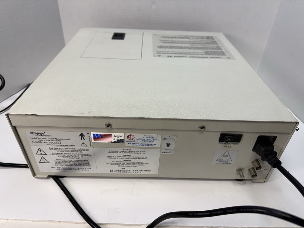Stryker ENDOSCOPY Quantum 4000 Light Source Endoscope 220-170-000