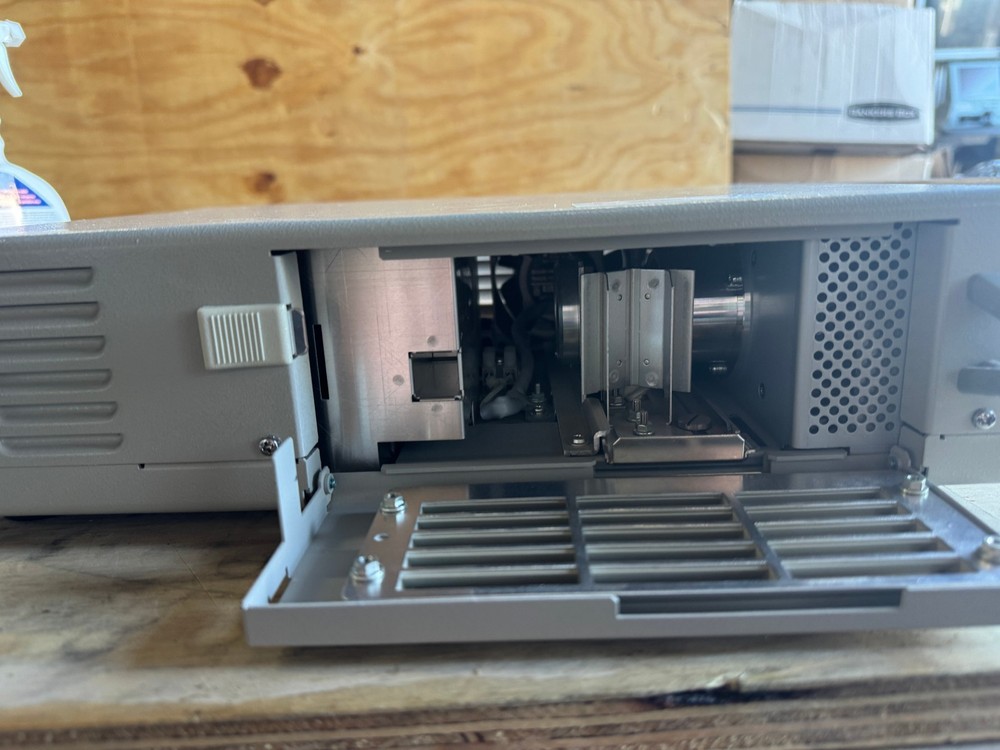 Olympus CLH-250 Light Source