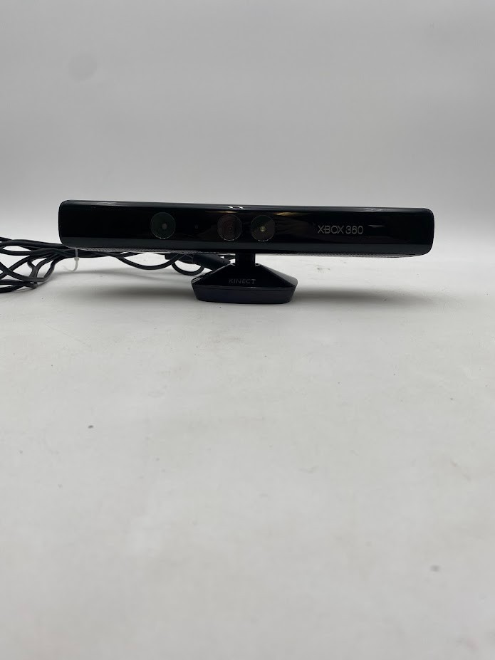 Microsoft XBOX 360 Kinect sensor With Kinect Adventures Game