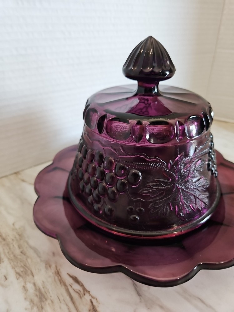 Vtg Mosser Grape & Cable Pattern Amethyst Purple Color Covered Dish