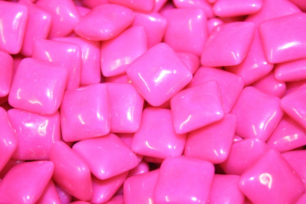 CHICLETS PINK CHEWING  GUM 2000 COUNT, 5LBS
