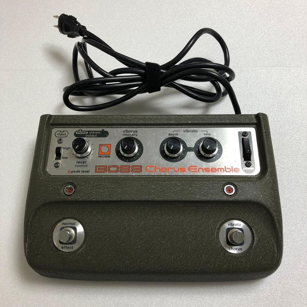 BOSS CE-1 Chorus Ensemble Effect Pedal