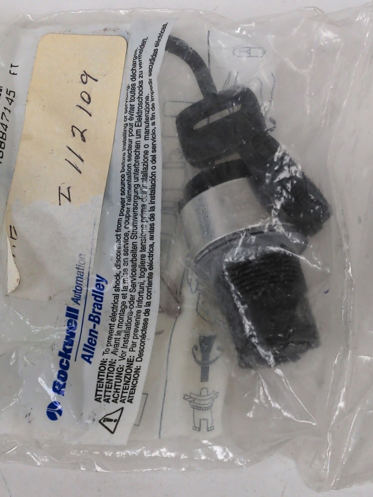 ALLEN BRADLEY 800ES-KM2Z1 SELECTOR SWITCH