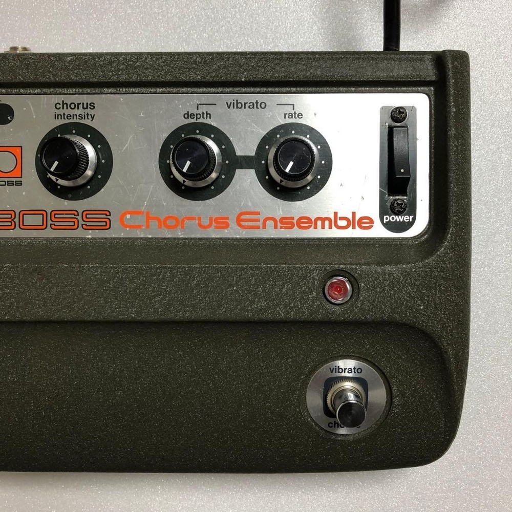 BOSS CE-1 Chorus Ensemble Effect Pedal